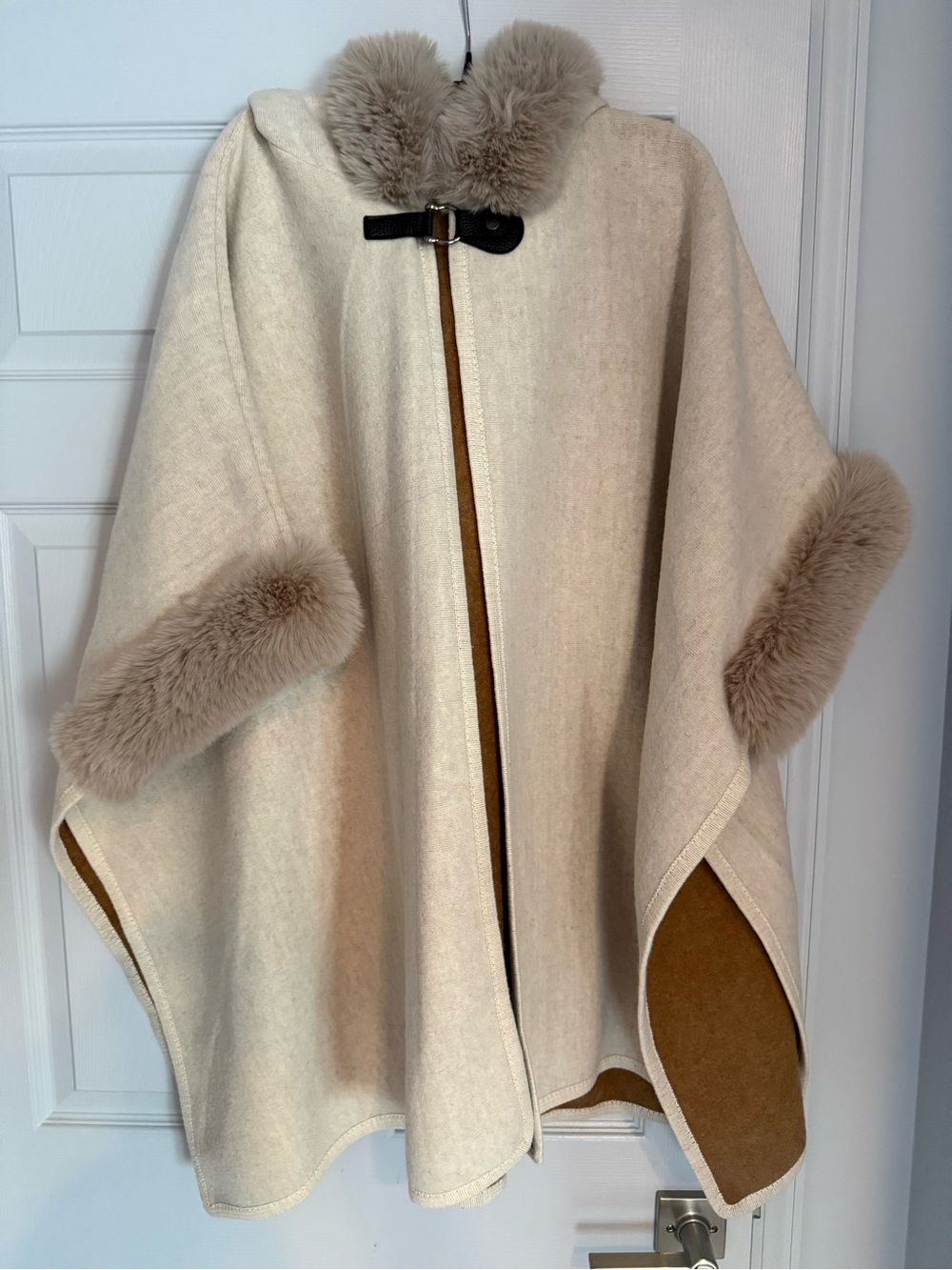 Rachel Zoe Cream & Brown Fur-Trimmed Wool Cape
